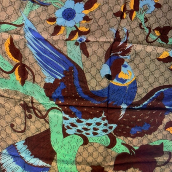 💥🔥💥🔥Gucci bird printed foulard scarf. - Picture 4 of 5